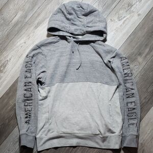 American Eagle Outfitters | 100% Cotton Two-Tone Gray Pull Over Hoodie